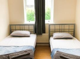 Harrow Hideaway - Close to Station, hotel v destinaci Hatch End