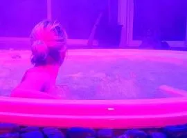 LOVEROOM avec JACCUZI Villa Les Pins