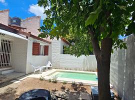 CASA TILO con pileta exclusiva，米娜克拉韋羅的海灘飯店