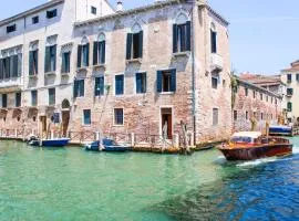 Al Canal Regio - Guest House