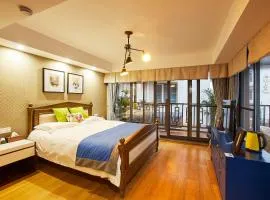Deluxe Double Balcony King Room Bathtub