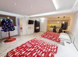 APARTAMENT Z KOMINKIEM Z WIDOKIEM na Jezioro Czorsztyńskie, hotel di Frydman