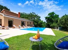 Villa Ferlini
