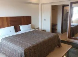 Hotel Real Del Sol - Zona Expo Industrial, hotel poblíž Mezinárodní letiště Guadalajara - GDL, Guadalajara