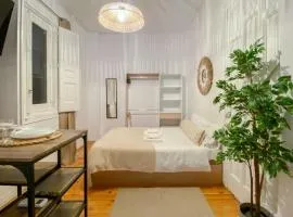 Victoria Studio III