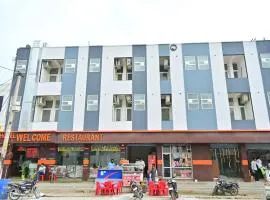 Hotel welcome & restaurant