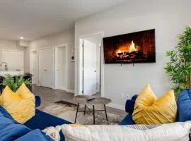 Pet Friendly 2 Bed Close to Downtown