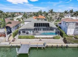 Charming 4 Bed Waterfront Escape w/ Pool and Dock