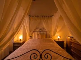 Casa in Borgo Medievale in Toscana
