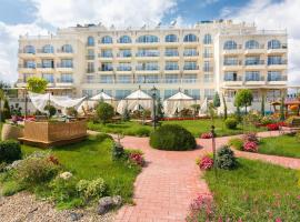 Therma Palace - Privat Beach & Free Parking, hotel in Kranevo