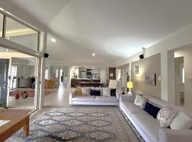 Driftwood Dream - Tweed Coast Holidays, ξενοδοχείο σε Pottsville