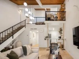 Mediterranean LA Loft w Pool, Fitness Room & Tennis Courts