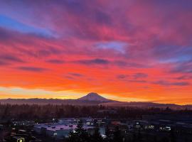 Double Room-Rainier View , 7mins to Dome, hotel v destinaci Tacoma