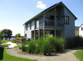 Family Villa by the Lake