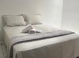 Casa jardim ao lado da BR-242