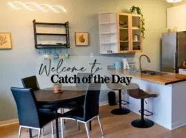 Catch of the Day- Waterfront Bachelor Condo、トフィーノのコンドミニアム