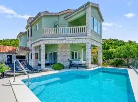 Awesome Home In Primosten