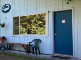 Beach Roadhouse, hotel v Haines