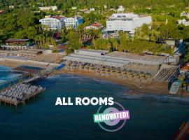 Catamaran Quality Times, hotel com banheiras de hidromassagem em Kemer