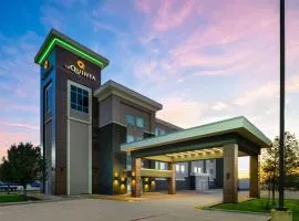 La Quinta by Wyndham Denton - University Drive