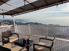 Slice of Heaven - In the heart of Queen of Hills, ξενοδοχείο σε Mussoorie