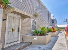 Artist Condo Duval Square 7