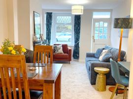 Stylish cottage in vibrant riverside village, ξενοδοχείο σε North Ferriby