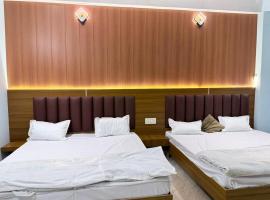 Maa durga home stay, hotel in Faizābād