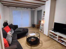 Heimelige 4 Zimmerwohnung im schönen Val Poschiavo, hotel v destinaci Prada