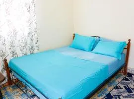 Studio in City Center Living at Heart of It All