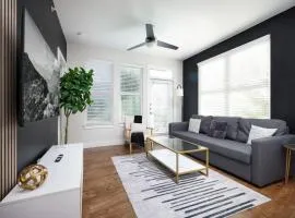 Comfy 2BR-Southtown Near Rvrwalk, Dome & Conv