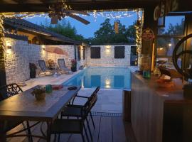 Holidayhomepoujol 2 persons, ξενοδοχείο σε Montfermier