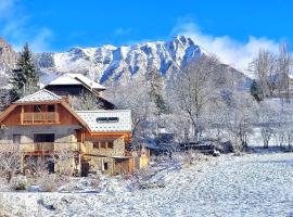 La Mélézière-Ecrin Appartement 4 étoiles 120m2 6 personnes plein sud, hotel i Les Orres