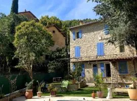 Villa les Volets Bleus an authentic house in the heart of the city center