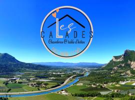 Chambre d'hôtes Les Calades, hotel em Lardier-et-Valença