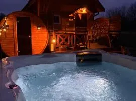 Islandzka chatka- Jacuzzi i sauna w cenie