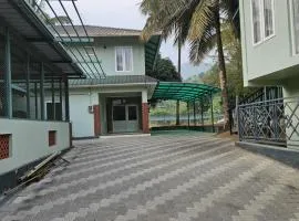 Midway Crest Farmstay