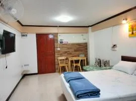 Sweet Rooms WATCHARAPHOL