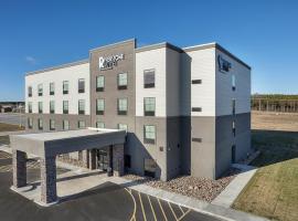 Riverstone Suites by Cobblestone Hotels - Chippewa Falls, hotel con estacionamiento en Chippewa Falls