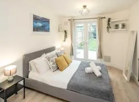 Stunning 1 Bed Luxury London Garden Apartment