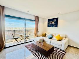 Chic Apartment in Casa Finance District -Open view - Fast WIFI, hotelli kohteessa Casablanca