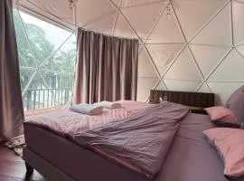 Infinity Beach Club Resort & Hostel Koh Phangan