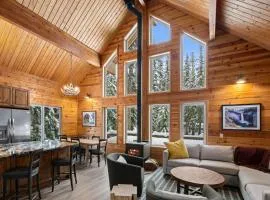 Alpine Retreat at Snoqualmie Pass- 5-Min to Slopes, Private Creek, BBQ, Fireplace, Smart TVs, Kids Games, Hi-Speed Wi-Fi
