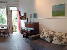 Quintal Oceano - Casa Antiga e Silenciosa com Quintal - Botafogo