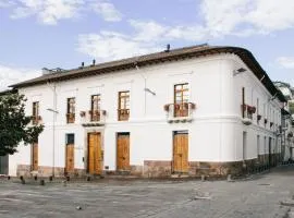 Casa Santa Clara - Colonial Design Lofts
