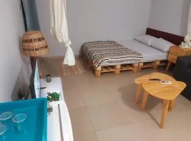 Apparemment studio