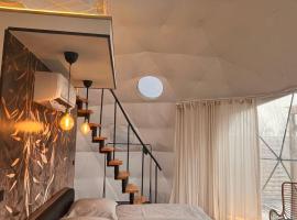 Glamping Liptov s vírivkou, hotel v Liptovském Trnovci