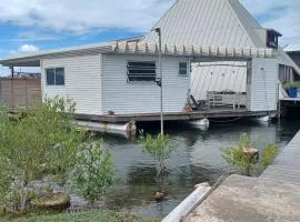 Zwaan Apartment - Regal Rentals Curacao