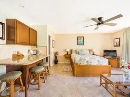 Amazing condo peaks of ocean view On Ali'i Dr by surf spots
