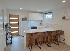 Tainui Charm - Fully Renovated, 2 Bedrooms